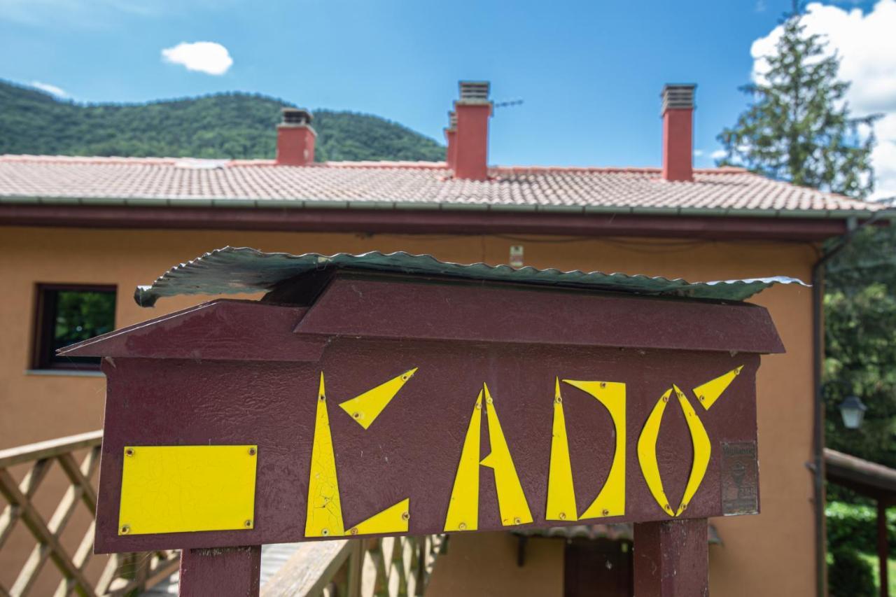 L'Ado Villa Ripoll Buitenkant foto